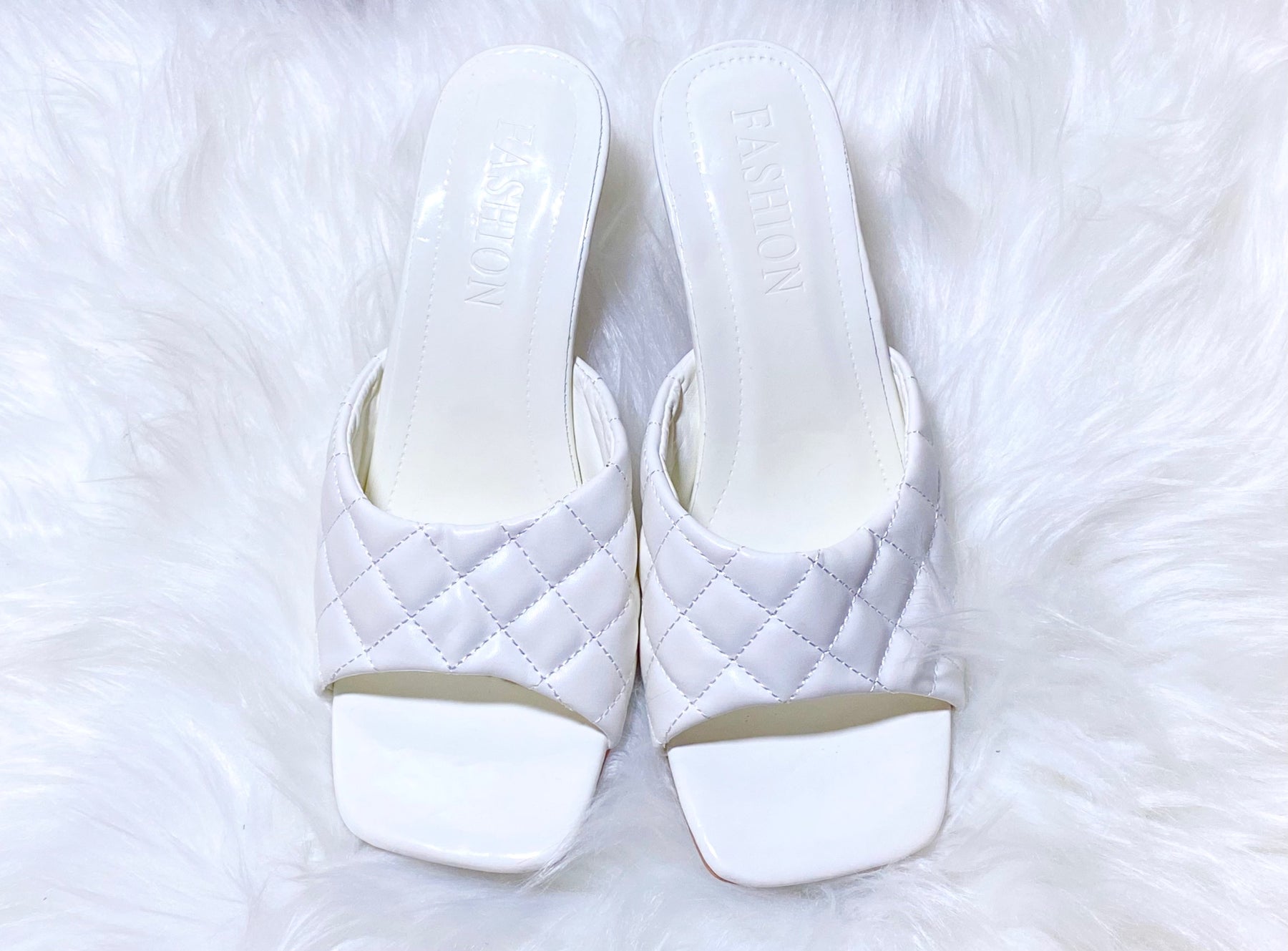 Celina Pumps