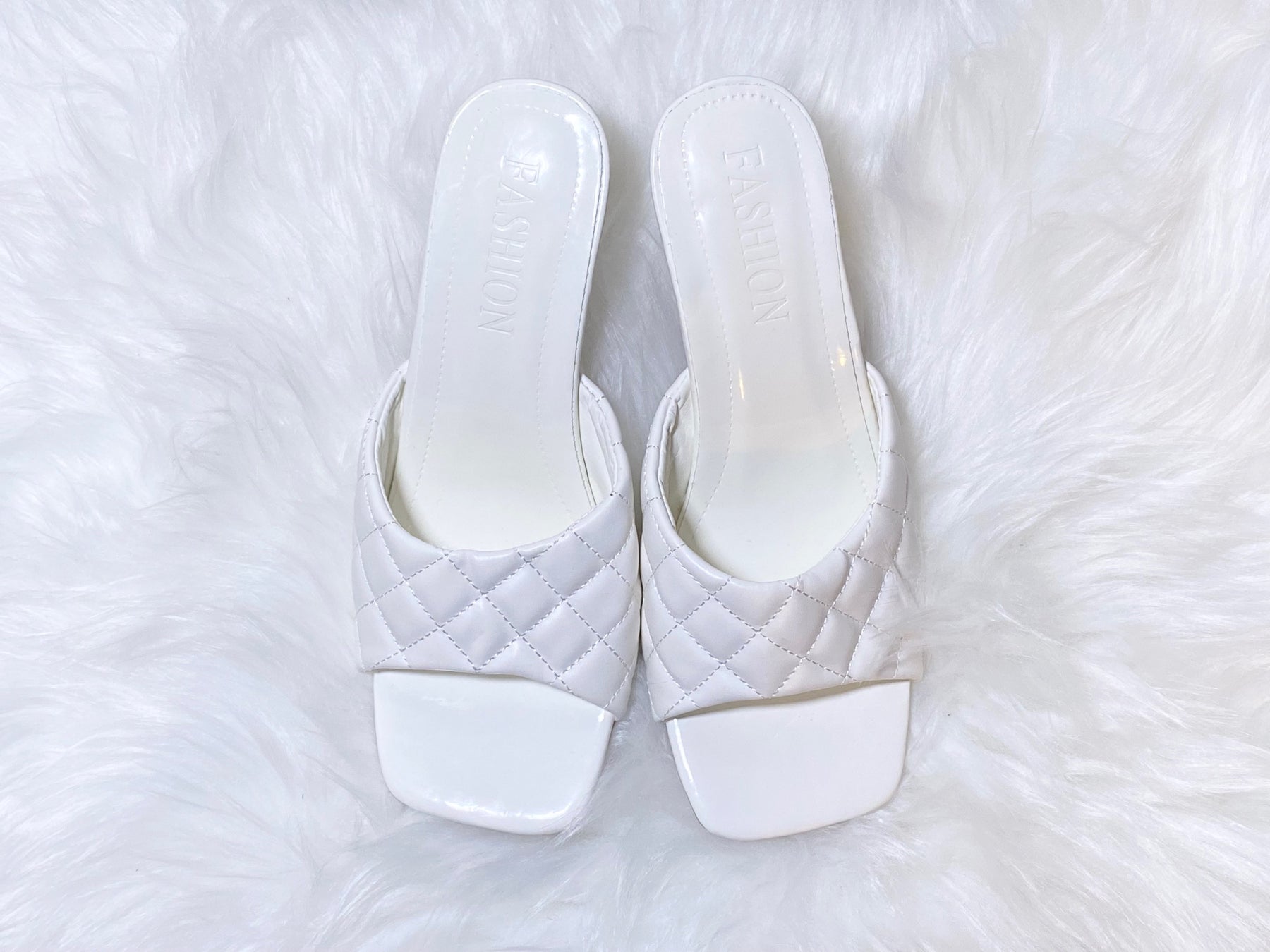 Celina Pumps